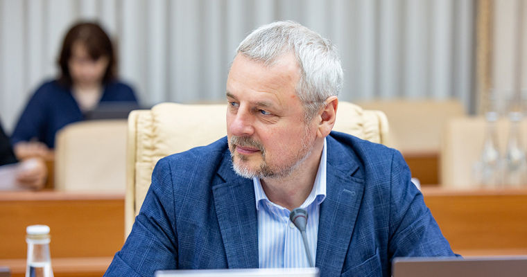 Министр культуры Молдовы опроверг слухи о приватизации театров.