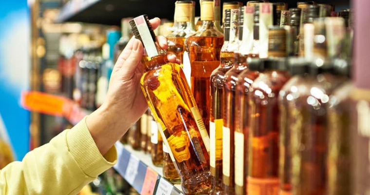 Польский город запретил ночную продажу алкоголя "для большего порядка".
