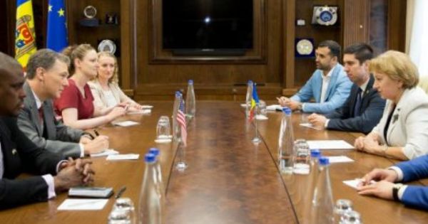 Гречаный провела встречу с заместителем помощника госсекретаря США.