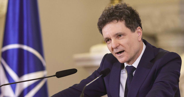 Президент Румынии предупредил о "турбулентности" из-за вероятной отставки премьера.