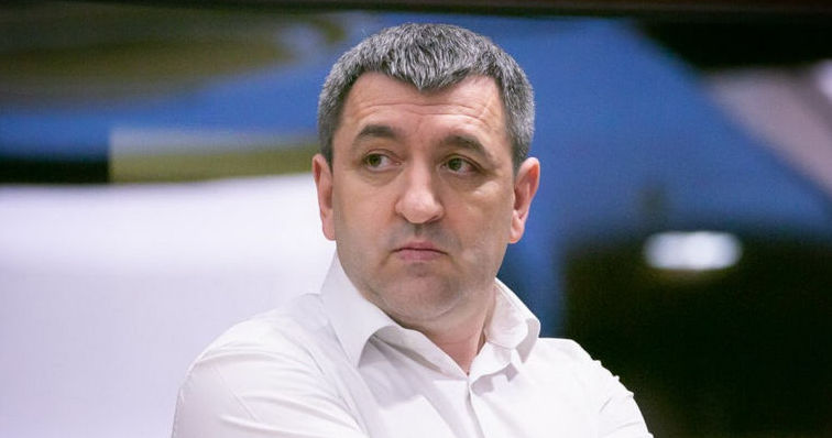 Carp: Regulile pentru vizitele civile la unitățile militare vor fi înăsprite.