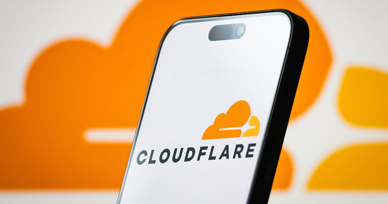 Cloudflare заявила об устранении глобального сбоя.