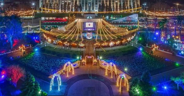 Чебан: В центре Кишинева будет установлена новогодняя елка.