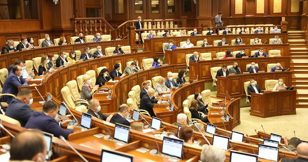 Парламент одобрил в первом чтении поправки к госбюджету на 2021 год.