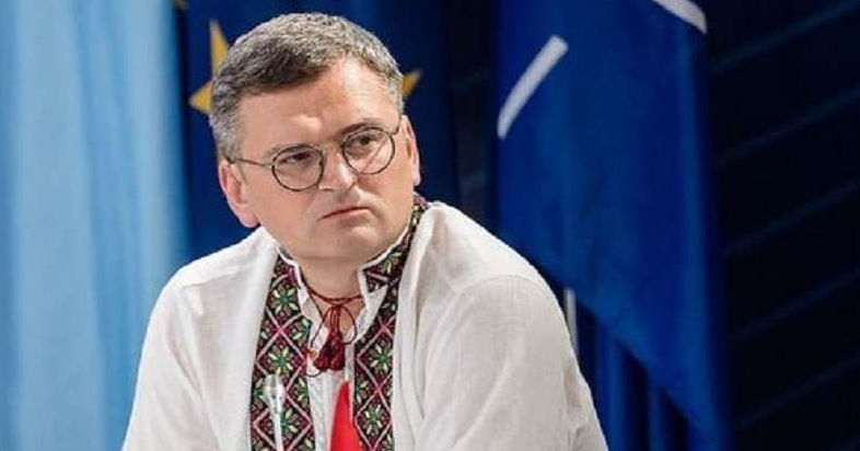 Кулеба с главами МИД "спел" гимн Украины в Twitter.