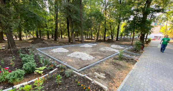 В парке «Думитру Рышкану» проводятся работы по обустройству двух зон для фитнеса.