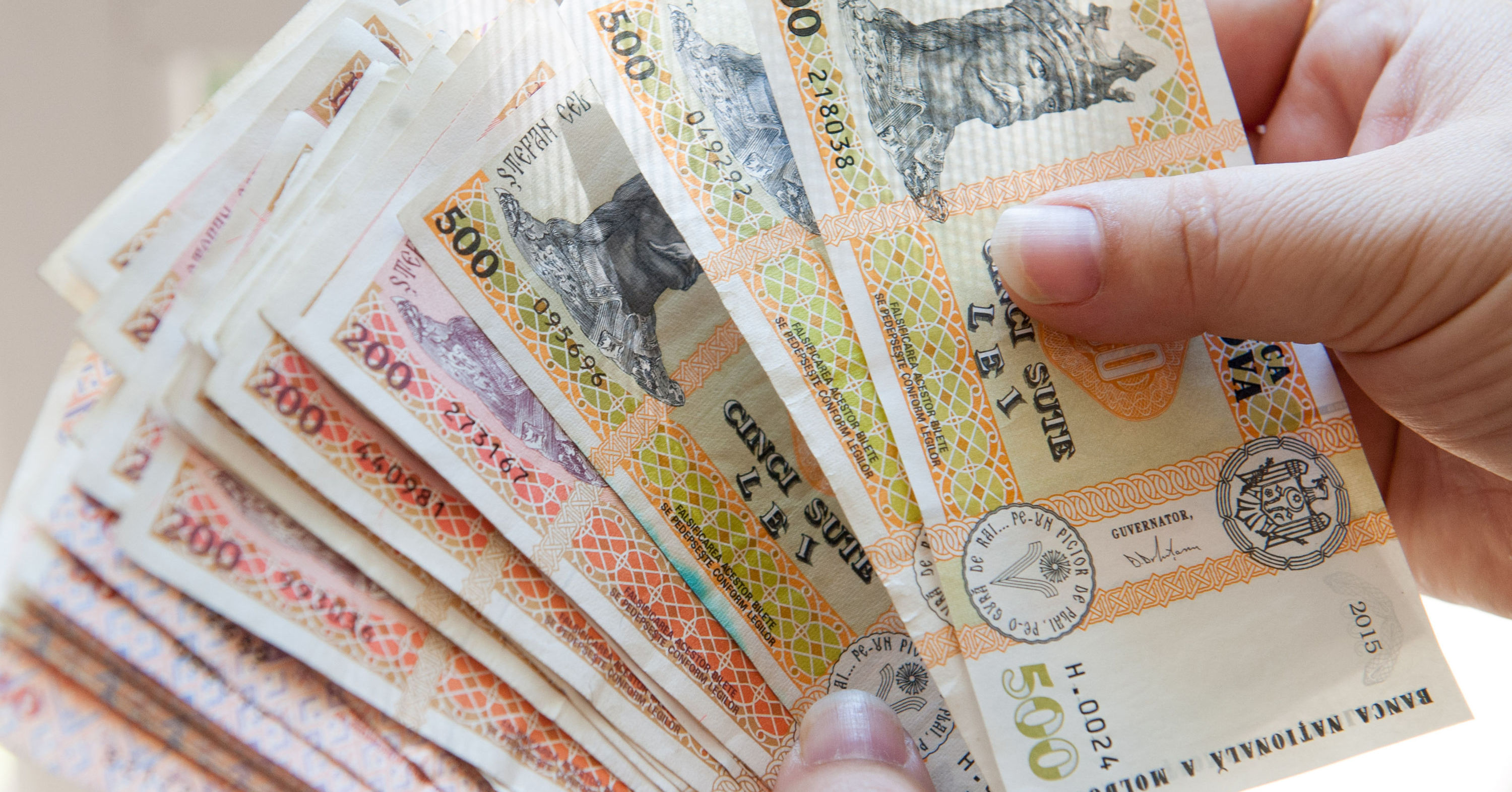 Власти Молдовы хотят ввести ограничения для наличных денег. Фото Point.md.