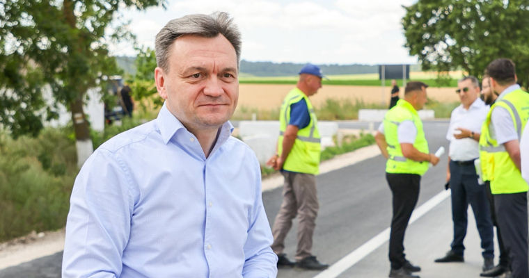 Речан: За 4 года сдано в эксплуатацию в три раза больше километров дорог, чем за предыдущие 10 лет.