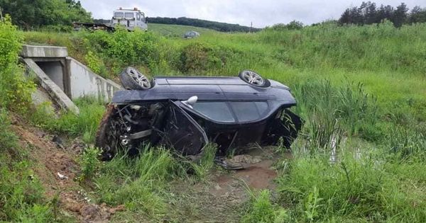 ДТП у Хынчешт: водитель повредил спину, а у пассажира сломана челюсть