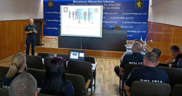Около 40 полицейских заявили о случаях коррупционных покушений.