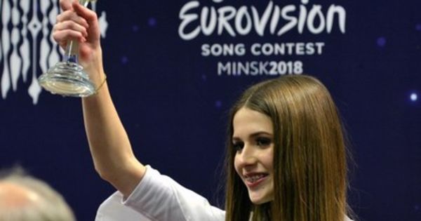 Украина запретила выступавшим в России детям участвовать в Евровидении.