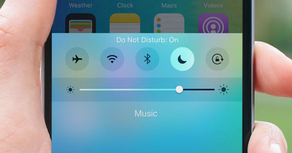 Do Not Disturb pe iPhone este o funcție nativă introdusă în urmă cu câțiva ani, odată cu lansarea iOS 6.