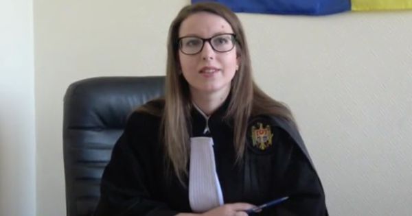 Согласно декларации об имуществе за 2017 год, Родика Бердило получила в качестве судьи зарплату в размере 133 207 леев. Фото: stiri.md.