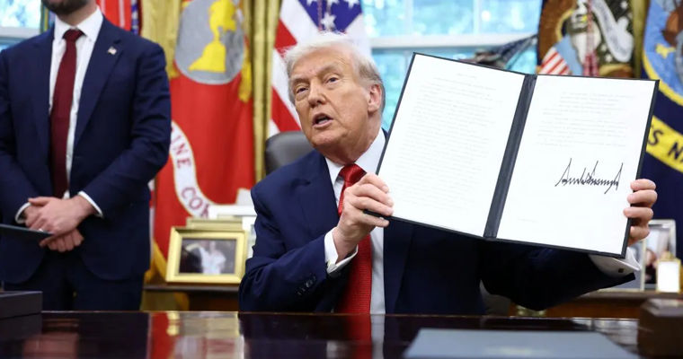 Трамп подписал указ о сделке по TikTok: компанию оценили в $14 млрд.