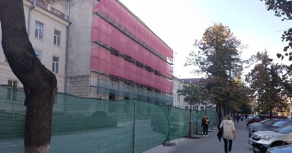 По словам представителей генеральной прокуратуры, новая штаб-квартира имеет три этажа и площадь более трех тысяч квадратных метров.