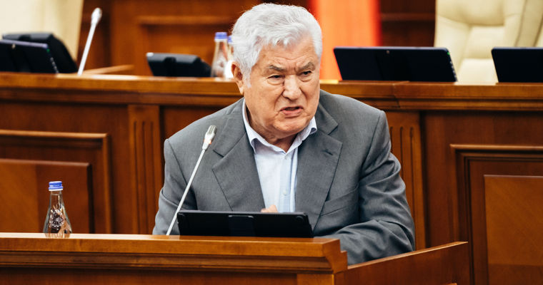 Воронин: Инициированный Санду референдум имеет лишь одну цель — сохранить власть PAS. Фото: Point.md