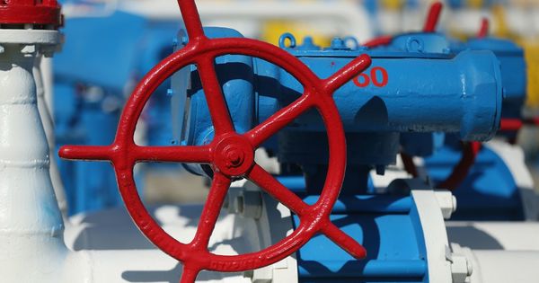 Цена на газ в Европе побила рекорд, превысив 1300 долларов.