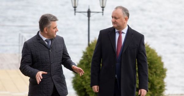 Dodon, criticat de Krasnoselskii pentru acţiuni inconsecvente.