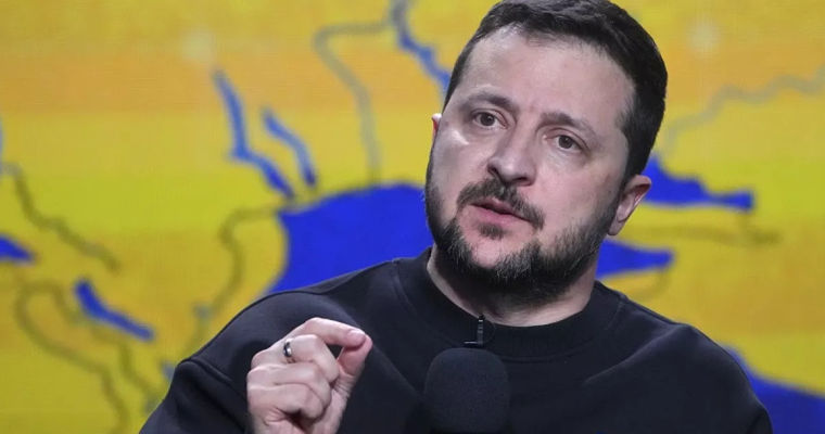 Зеленский: РФ ударила по Киевской области ракетой из КНДР.