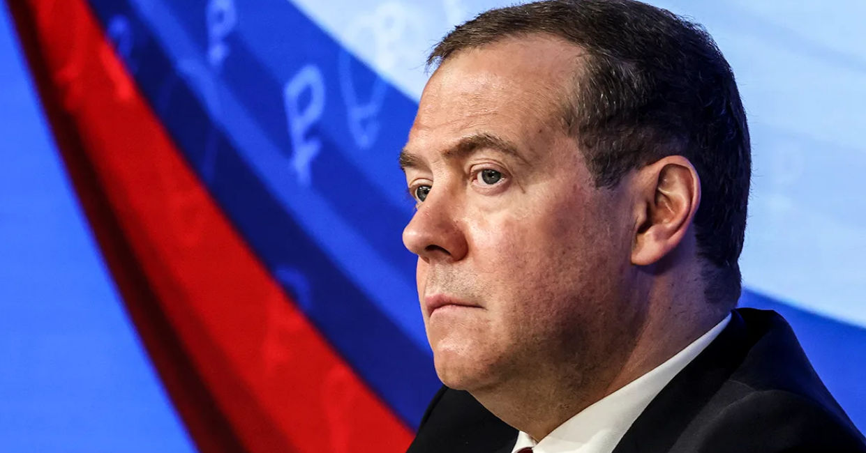 Медведев: Новых регионов в составе России будет больше.
