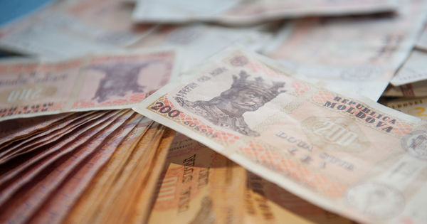 Мэрам и председателям районов в Молдове повысят зарплаты на 50%.