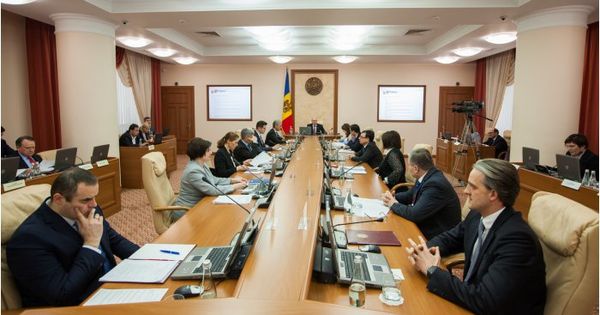 Правительство наградило лучшего изобретателя 2017 года.