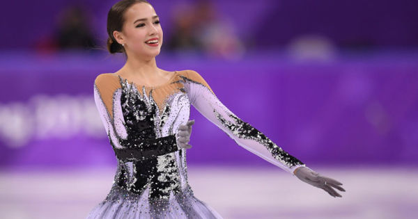 O rusoaică, în vârstă de 15 ani, a stabilit un record mondial la patinaj artistic.