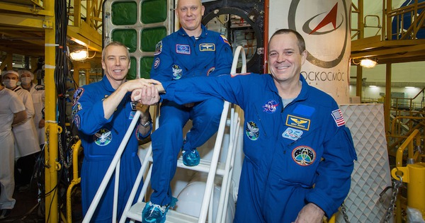 O rachetă Soyuz cu trei membri la bord va fi lansată astăzi către Staţia Spaţială Internaţională.