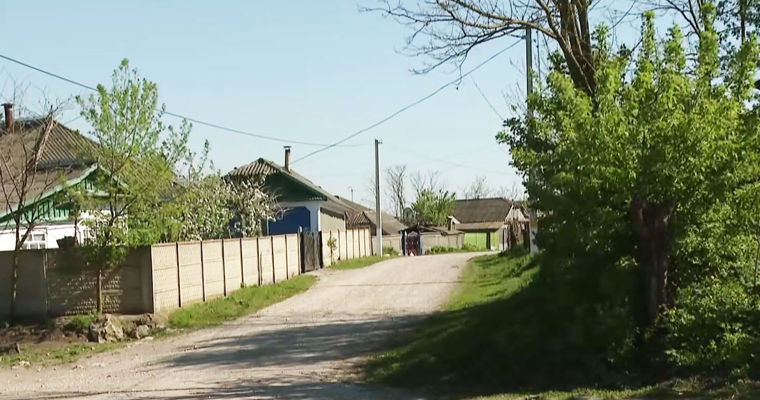 Сёла в Единецком районе вымирают: один житель на село и пустые улицы.