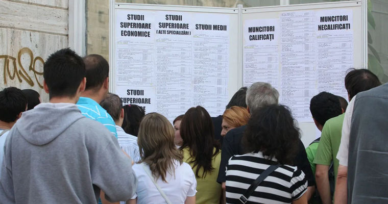 Минимальный возраст для получения статуса безработного будет снижен до 15 лет.