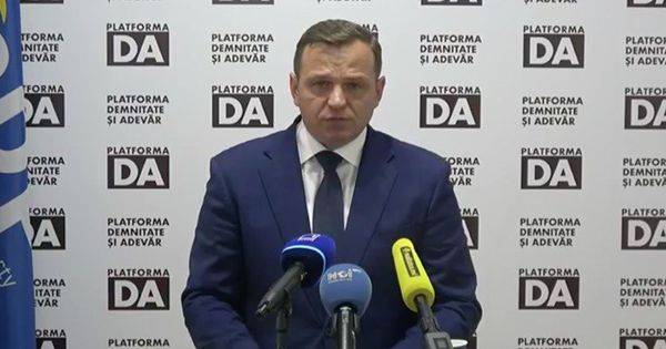 Андрей Нэстасе: Понятно, что вотум недоверия не поддерживается.