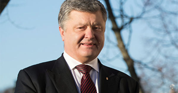 Президент Украины Петр Порошенко отказался общаться с российскими журналистами в Хельсинки.