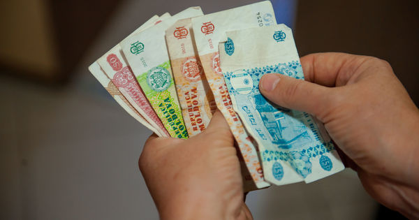 Законопроект о повышении зарплаты персоналу в клиниках прошел первое чтение.
