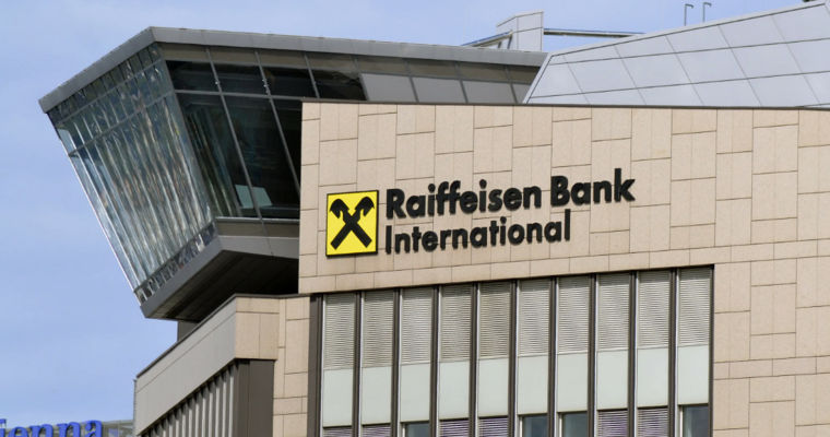 Reuters: Минфин США угрожает австрийскому Raiffeisen Bank закрытием доступа к доллару.