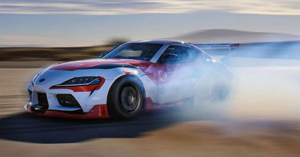 Toyota научила свой автопилот дрифтить: справляется не хуже профессионалов.