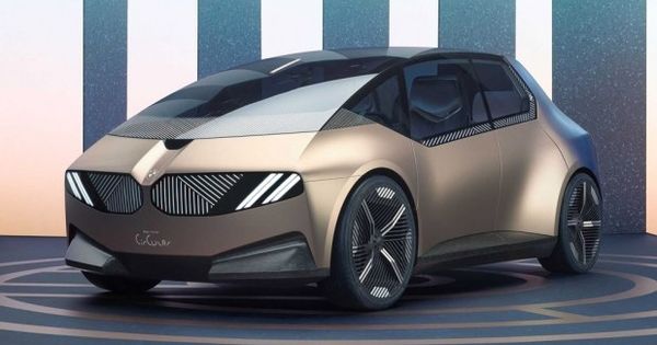 BMW полностью готова к запрету авто с ДВС.
