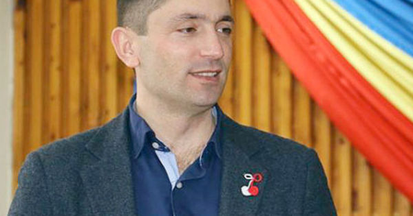Мэр пригорода Бэчой Виталий Шаларь.