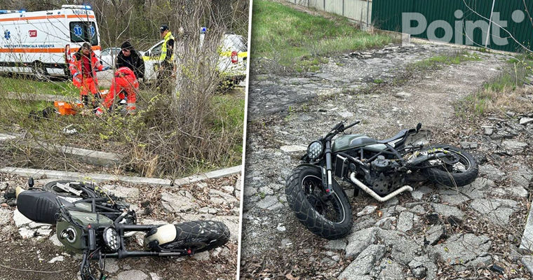 Accident la Ialoveni: Un tânăr a decedat după ce s-a izbit cu motocicleta de un copac.