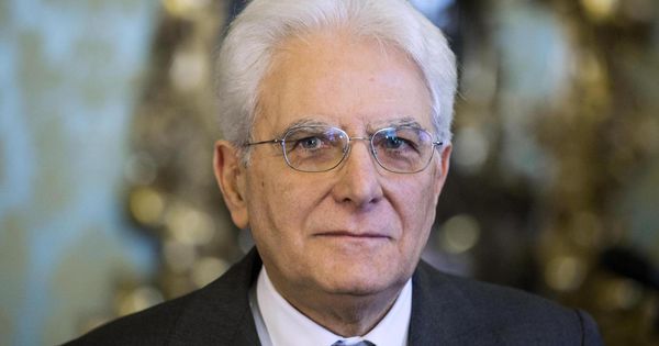 Preşedintele Italiei: Convorbiri privind criza guvernamentală