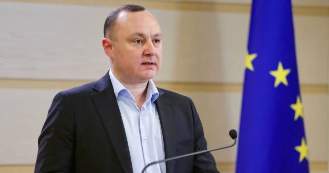 Вице-спикер парламента, лидер фракции социалистов Влад Батрынча.