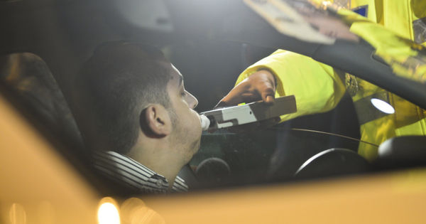 Reguli mai dure pentru șoferi privind tesarea alcoolscopică. Foto: Bizlaw