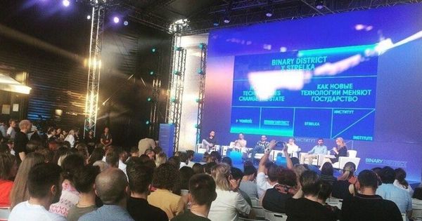 Стивенс-Давидовиц отметил, что Facebook, Youtube, Twitter или поисковая система Google не всегда поступают законно.