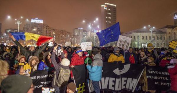 Proteste în toată România, în susținerea Laurei Codruţa Kovesi