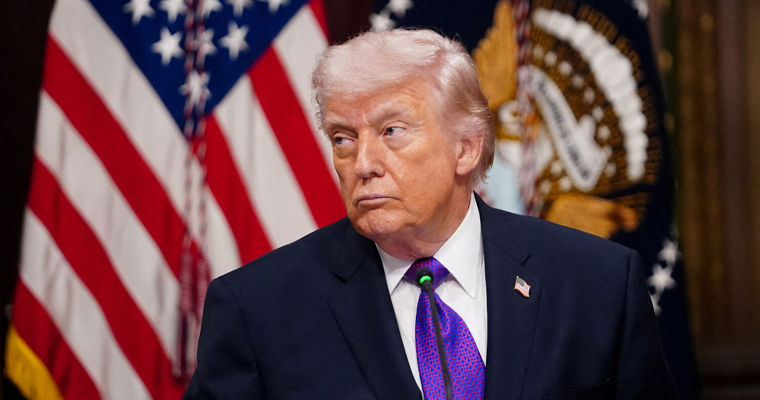 Трамп: США не знали об атаке Израиля на иранское месторождение Южный Парс.