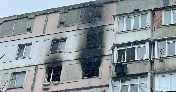 Крупный пожар произошел в квартире на улице Алба-Юлия.