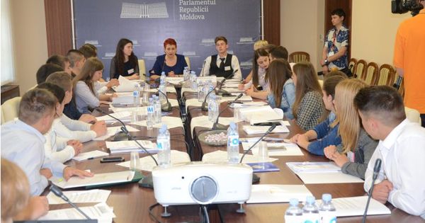 В парламенте прошел семинар "Как стать депутатом".