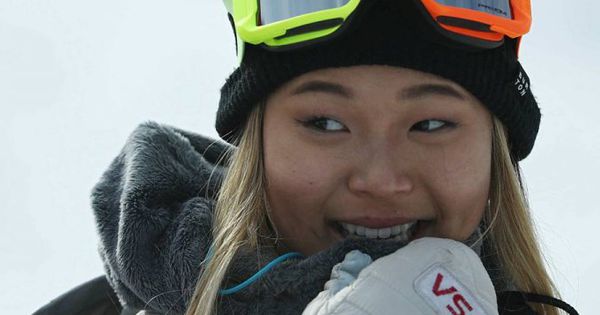 Acrobaţii de senzaţie la Snowboard Burton Open. 