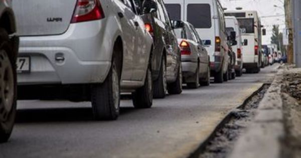 Infotrafic: Accident rutier și ambuteiaje enorme în Capitală