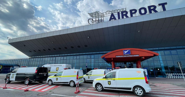 Сообщение о бомбе в аэропорту: полиция ожидала таких сценариев.