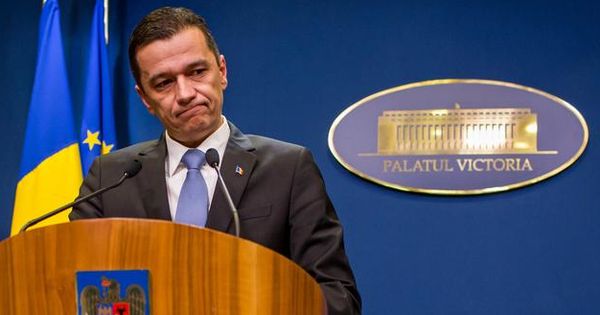 Правительство Румынии отменит скандальный закон.